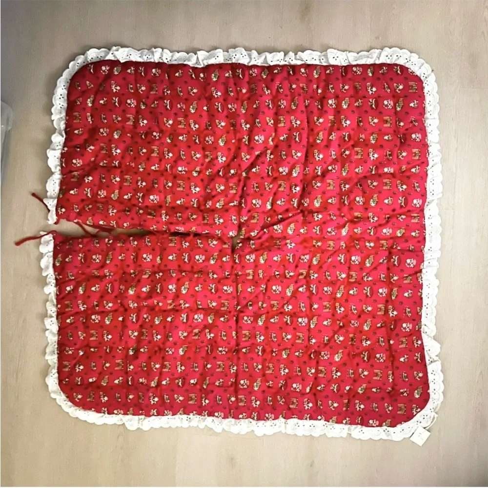 Vintage Holiday Patchwork Quilted Square Lace Trim Tree Skirt